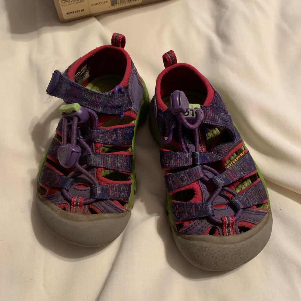 Girls Keen Sandals - size 8 (toddler)